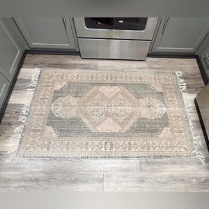 Urban outfitters rug 3x5